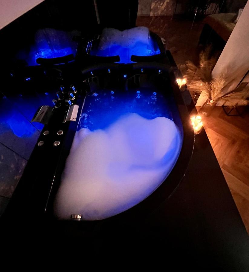 Krakow Old Town Apartment Jacuzzi - Wymeldowanie Do 13 Exterior photo