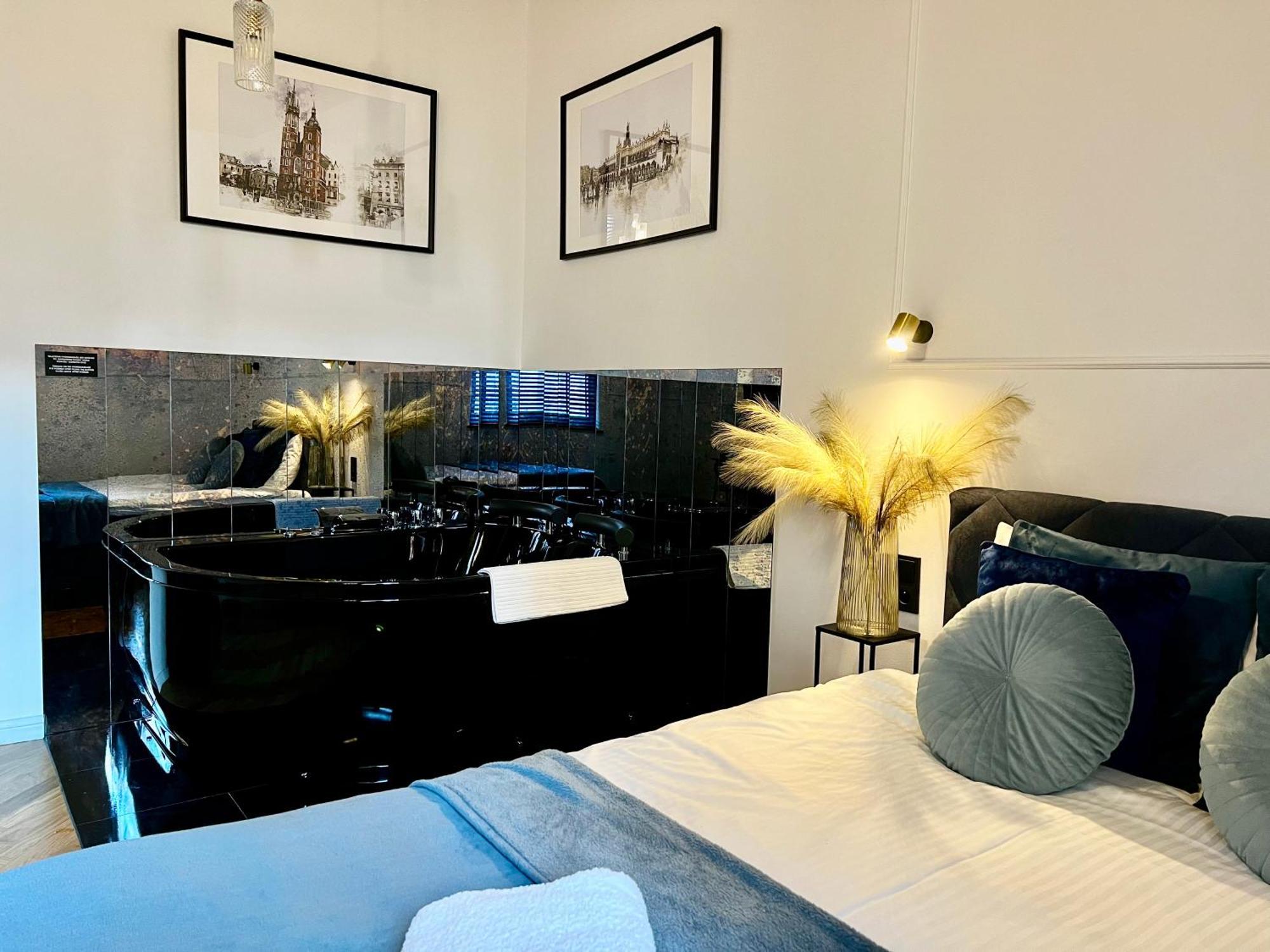 Krakow Old Town Apartment Jacuzzi - Wymeldowanie Do 13 Exterior photo